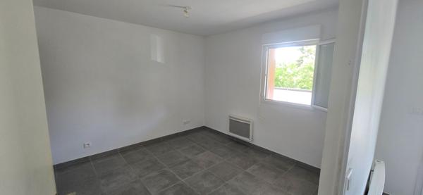 Appartement Marseille 10EME AVEC TERRASSE ET PARKING