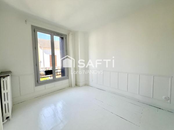 Maison rénovée avec jardin et dépendance