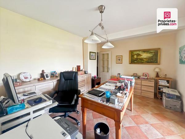 Maison 221m2 - 5 chambres - double garage - jardin