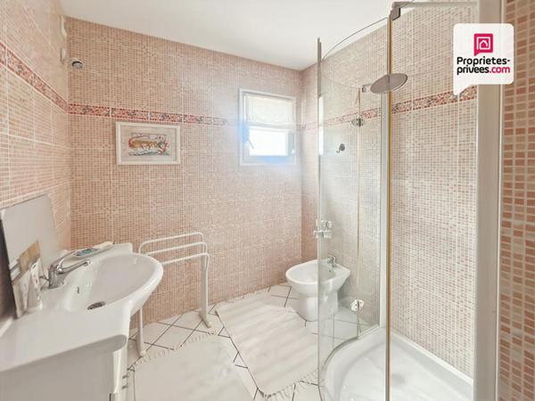 Maison 221m2 - 5 chambres - double garage - jardin