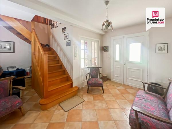 Maison 221m2 - 5 chambres - double garage - jardin