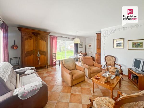 Maison 221m2 - 5 chambres - double garage - jardin