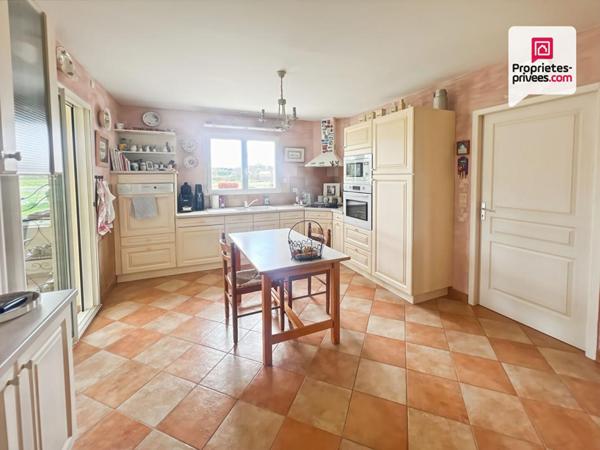 Maison 221m2 - 5 chambres - double garage - jardin