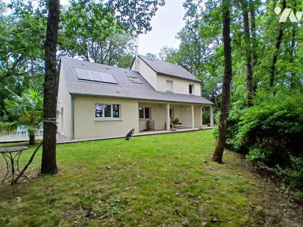 Maison d'habitation sur  beau parc clos et arboré