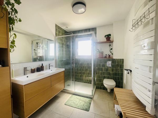 Maison rénovée, domotique, garage, jardin