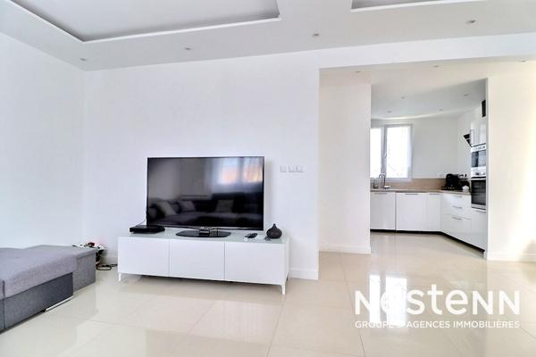 A SAINT MICHEL SUR ORGE ! 10 Minutes à Pied de la GARE RER C, Le charme de l'ancien, avec une rénovation au goût du jour et un Agrandissement de 2021 !