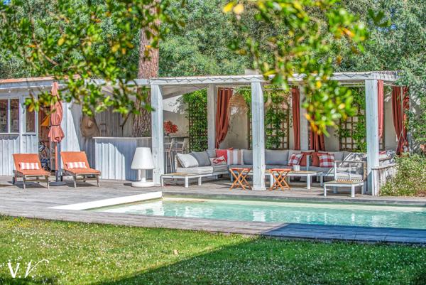 Arcachon - ABATILLES - Villa familiale avec dépendance