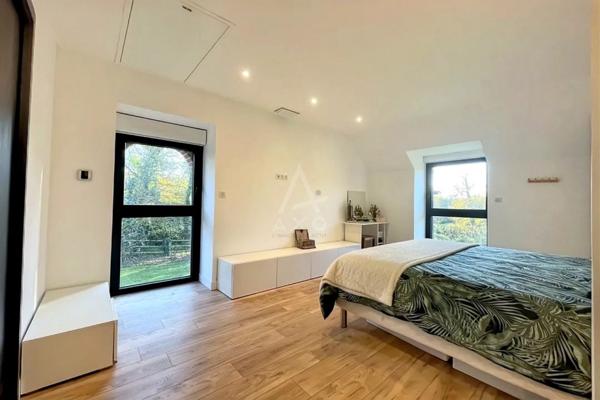 Maison familiale d'exception T10 de 414,18 m² surface au sol / 332 m2 habitables Terrain 4 192 m² belles prestations-Bréal sous Monfort