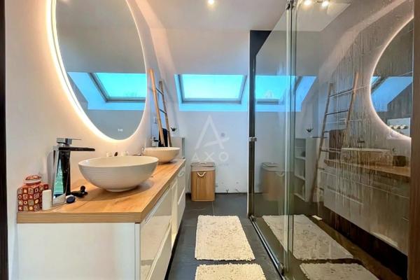 Maison familiale d'exception T10 de 414,18 m² surface au sol / 332 m2 habitables Terrain 4 192 m² belles prestations-Bréal sous Monfort