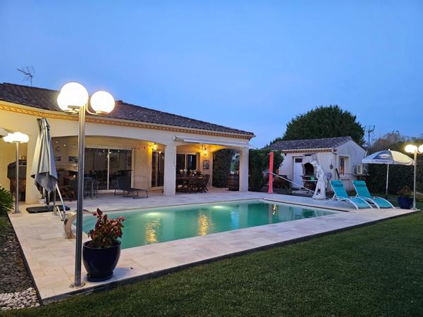 Maison de plain-pied 4 chambres, piscine, cadre naturel privilégié