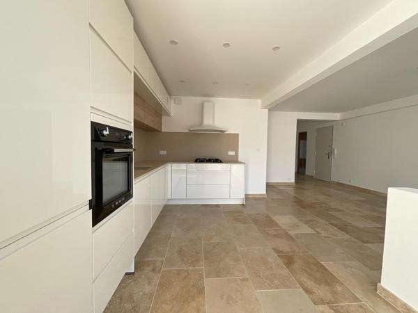 Appartement lumineux de 85 m² avec 3 chambres à vendre à Sète 34200