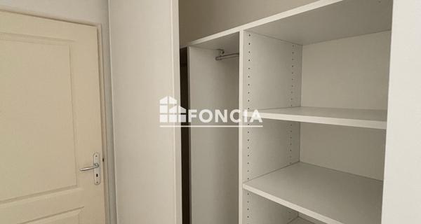Location Appartement 4 pièces 102.12 m² - Courbevoie 92400