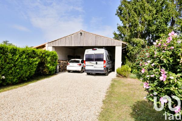 House for sale 5 rooms 122 m² Mauzé-sur-le-Mignon