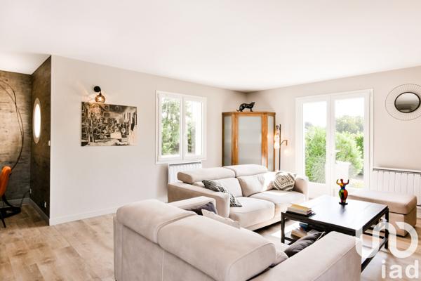 House for sale 5 rooms 122 m² Mauzé-sur-le-Mignon