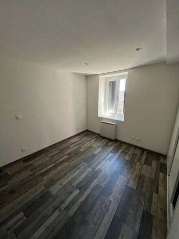 Appartement T4 refait à neuf