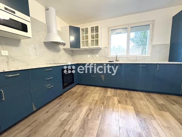 Maison 8 pièces - 320 m²