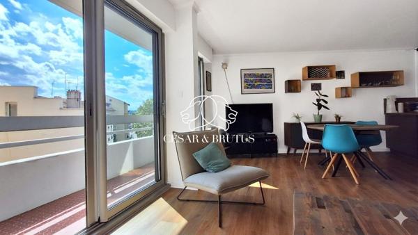 Appartement Lumineux et Spacieux en Étage Élevé