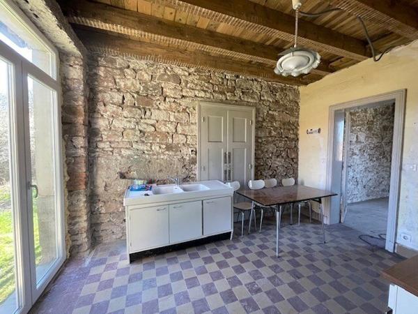 Maison à rénover avec fort potentiel