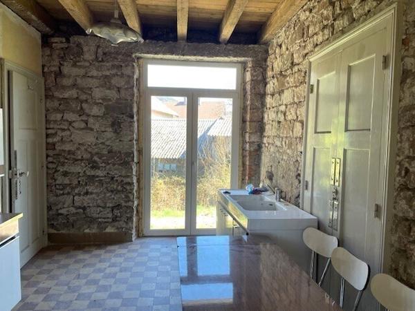 Maison à rénover avec fort potentiel