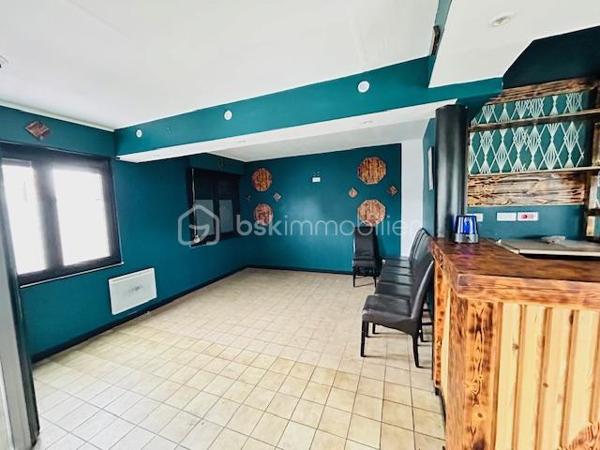 Immeuble commercial de 124 m²