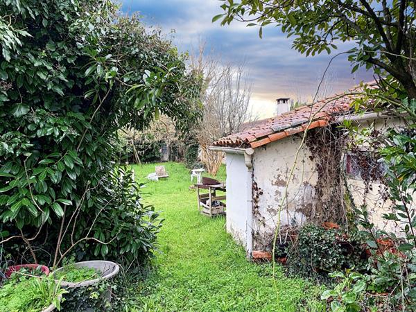 Centre-ville, maison 4 pièces dépendances sur terrain de 815m² constructible