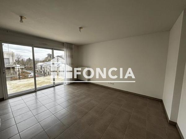 Location Appartement 3 pièces 61.25 m² - 31 RUE DE TRIANON Tours 37100