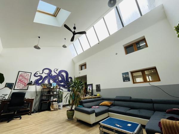 Local Commercial 2 pièces - 100 m² Exclusivité efficity