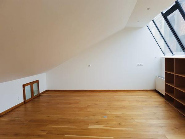 Local Commercial 2 pièces - 100 m² Exclusivité efficity