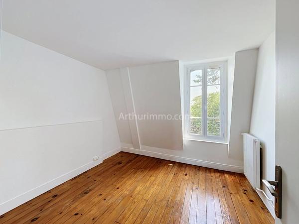 Vente                                                      Appartement
                        
                     4 pièces                      69 m2                     à Créteil