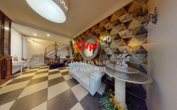 Appartement à vendre    5 pièces • 246,20 m2 Voiron