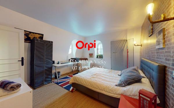 Appartement à vendre    5 pièces • 246,20 m2 Voiron