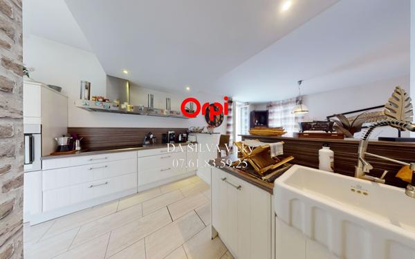Appartement à vendre    5 pièces • 246,20 m2 Voiron