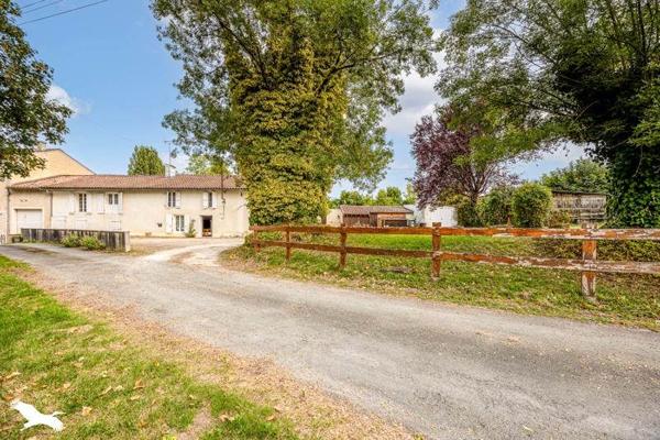 Maison à vendre |  Mauzé-sur-le-Mignon |  6 pièces | 126 m²