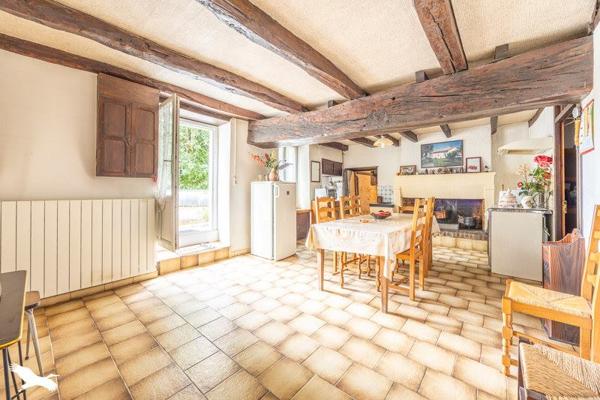 Maison à vendre |  Mauzé-sur-le-Mignon |  6 pièces | 126 m²