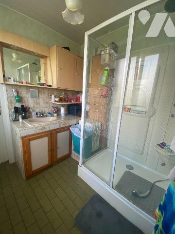 ENTRE CHARTRES ET AUNEAU
Venez découvrir ce charmant pavillon de maçon aux beaux volumes compr...