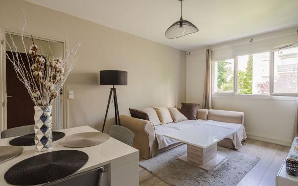 Appartement à vendre    2 pièces • 46,77 m2 Gagny