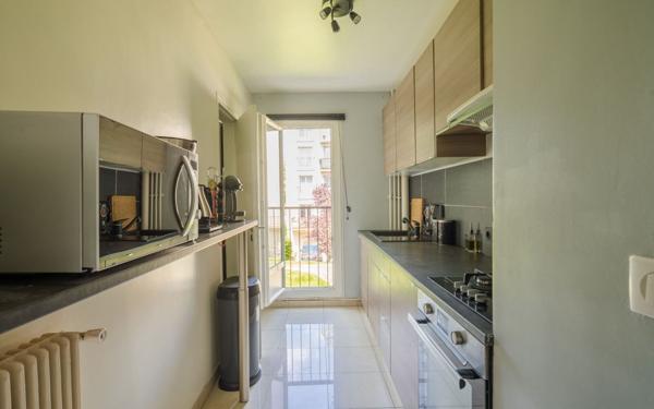 Appartement à vendre    2 pièces • 46,77 m2 Gagny