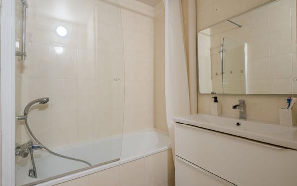 Appartement à vendre    2 pièces • 46,77 m2 Gagny