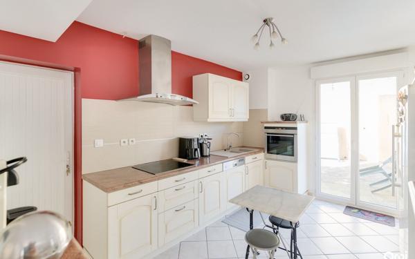 Maison à vendre    2 pièces •  Marseille 11