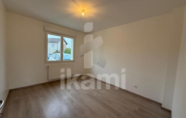 Appartement 5 pièces, 98 m2 de plain-pied avec terrasse et jardin 250 m2
