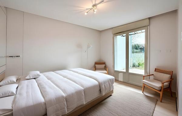 Appartement 5 pièces, 98 m2 de plain-pied avec terrasse et jardin 250 m2