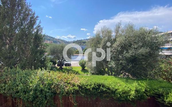 Appartement à vendre    1 pièce • 35,80 m2 Mandelieu-la-Napoule