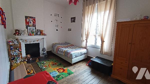 SAINTE MENEHOULD - Rue Chanteraine
Immeuble de rapport comportant 4 appartements loués