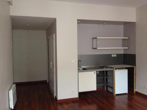 Appartement à louer 1 pièce 27.23m² Pau (64000)