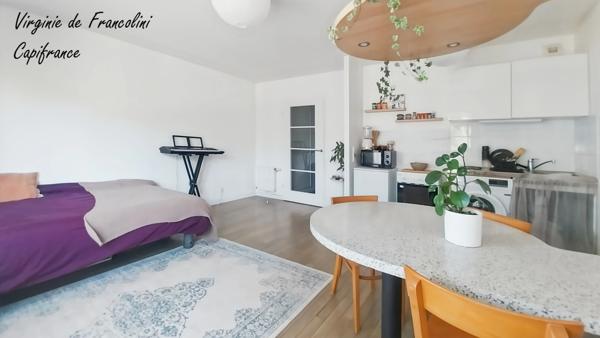 Maisons-Alfort-Quartier Charentonneau-A vendre studio 30,57m2- Résidence 2011-Proche commerces, transports,marché