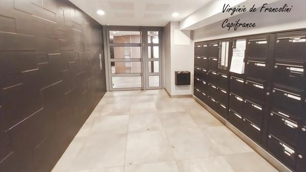 Maisons-Alfort-Quartier Charentonneau-A vendre studio 30,57m2- Résidence 2011-Proche commerces, transports,marché