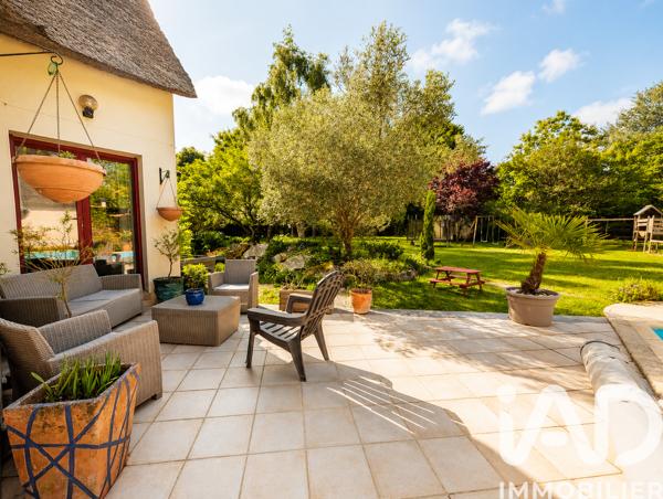 Maison à vendre 10 pièces 262,84 m² Saint-Lyphard