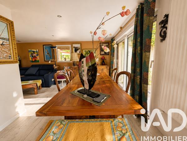 Maison à vendre 10 pièces 262,84 m² Saint-Lyphard