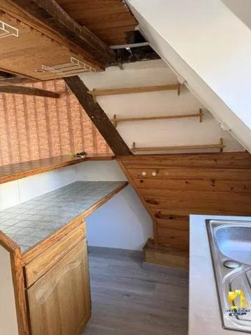 STUDIO avec MEZZANINE COMPIEGNE