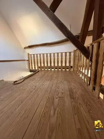 STUDIO avec MEZZANINE COMPIEGNE
